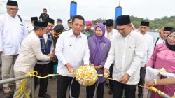 Gubernur Ansar Resmikan Dermaga Apung HDPE Pelabuhan Jagoh Lingga