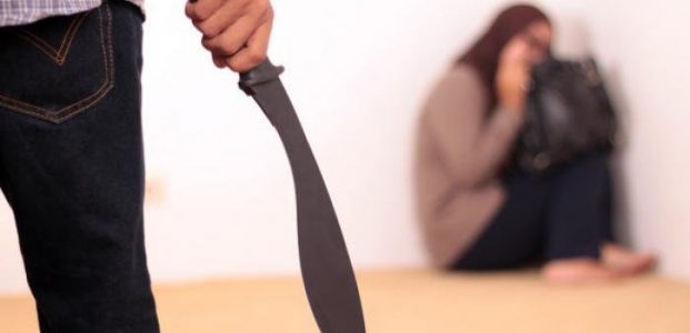 Temukan Istri Berduaan dengan Pria Lain Saat Dini Hari, HS Tega Lakukan Ini Temukan Istri Berduaan dengan Pria Lain Saat Dini Hari, HS Tega Lakukan Ini