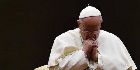 Paus Fransiskus Doakan Korban Bom Surabaya, Nasihatnya: Hadapi Bukan dengan Kebencian