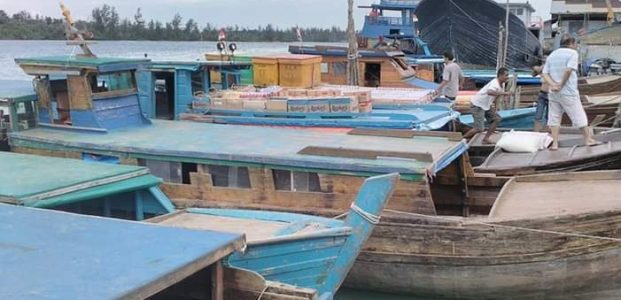 Wacana Tarif Ongkos Angkutan Laut Kijang – Kelong Naik, Sejumlah Masyarakat Mengeluh Wacana Tarif Ongkos Angkutan Laut Kijang – Kelong Naik, Sejumlah Masyarakat Mengeluh